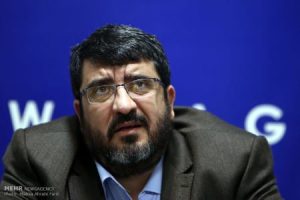 فواد ایزدی - اصولگرا