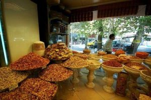 آجیل رنگ شده