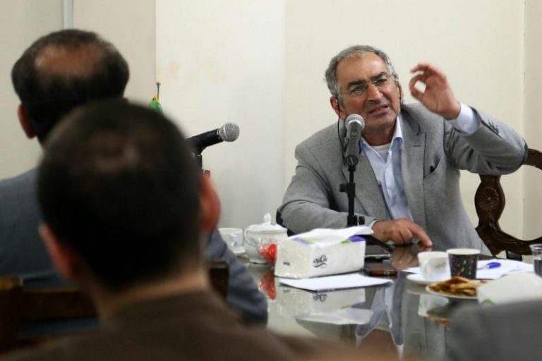 صادق زیباکلام