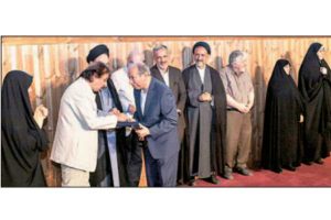 گزارش روزنامه اطلاعات از سخنرانی خاتمی