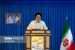 امام جمعه کرج: عیادت کنندگان کروبی باید مجازات شوند