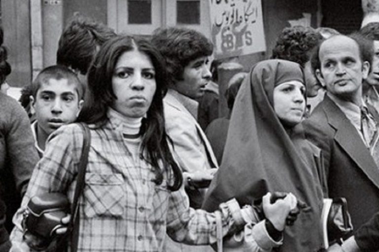 حجاب - انقلاب