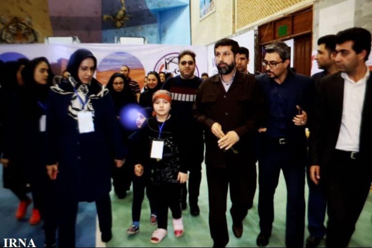 ورود زنان به سالن برگزاری مسابقات وزنه برداری در اهواز