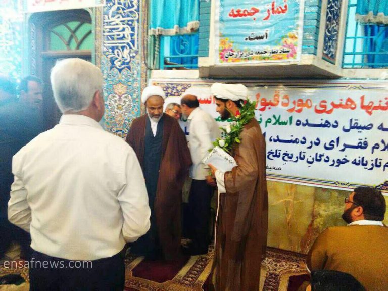 تقدیر از روحانی پاره کننده‌‎ی بنر کنسرت!