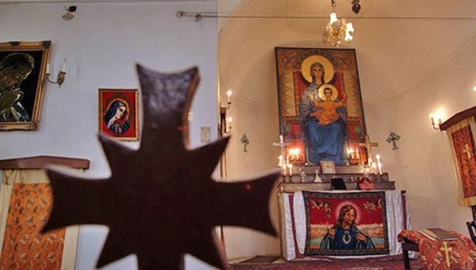 هشدار یک امام جمعه: کلیساهای خانگی در نیشابور و شیراز افزایش یافته