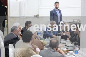 گزارش تصویری | افطاری روزنامه مستقل با حضور وزیر جوان