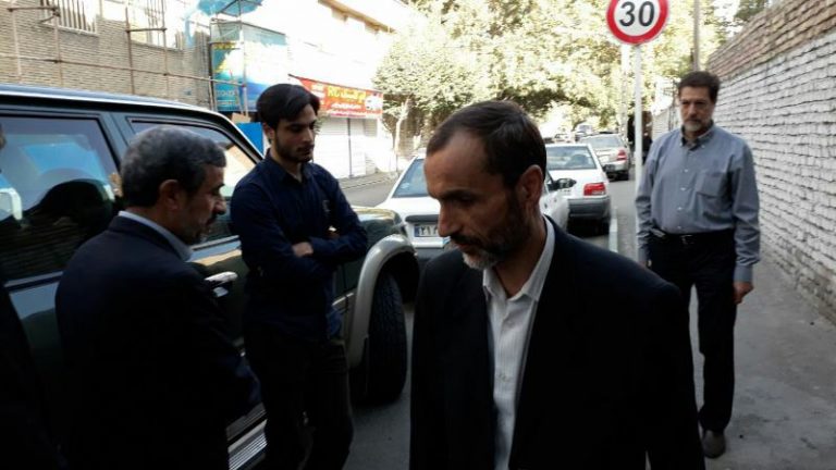 بقایی با بدرقهی احمدی نژاد به اوین برگشت