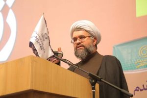 حجت الاسلام و المسلمین علی شفیعی در سخنانی با عنوان «نگاهی انتقادی به رویکرد فقه سنتی در حقوق زنان» در دومین نشست چالشهای فقهی حقوق