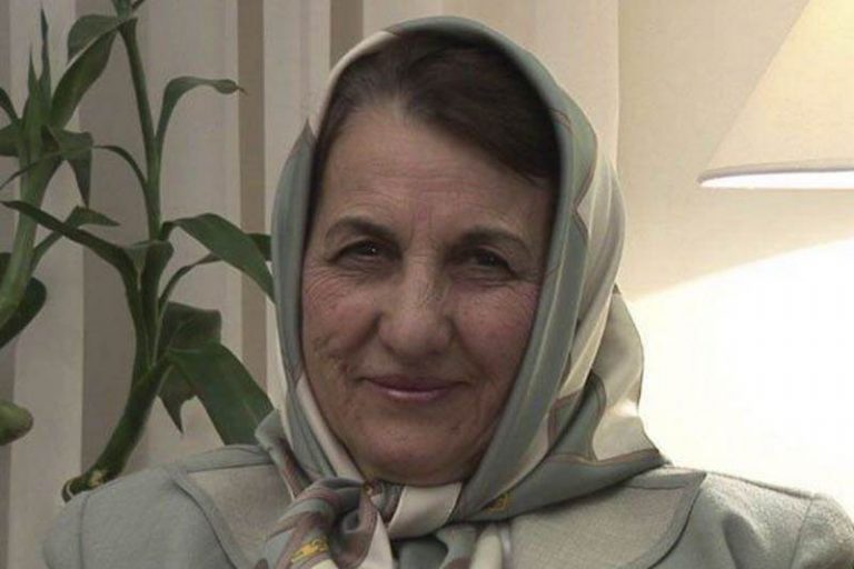 پوران شریعت رضوی همسر دکتر شریعتی در وضعیت مرگ و زندگی