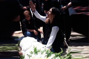 ملاقات نمایندگان رئیسی با مادر شیرمحمدعلی