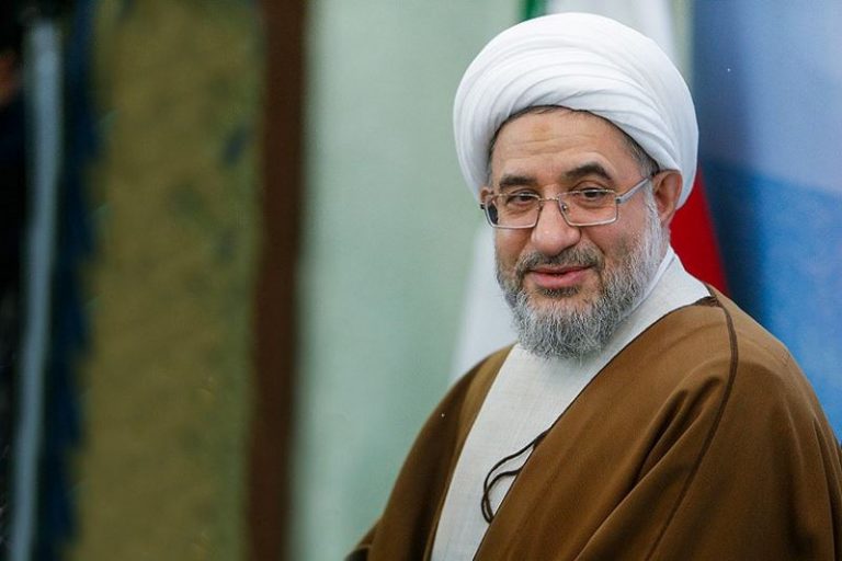 آیت الله محسن اراکی
