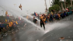 دانشجویان علیه قوانین سختگیرانه جنسی به خیابان‌های اندونزی آمدند