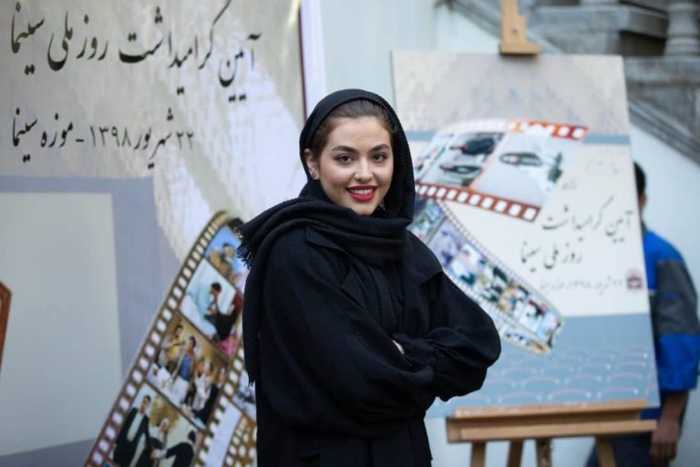 دیدار مردم با سینماگران پیشکسوت در روز ملی سینما