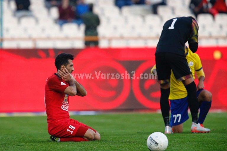فرصت طلایی استقلال برای عبور از پرسپولیس