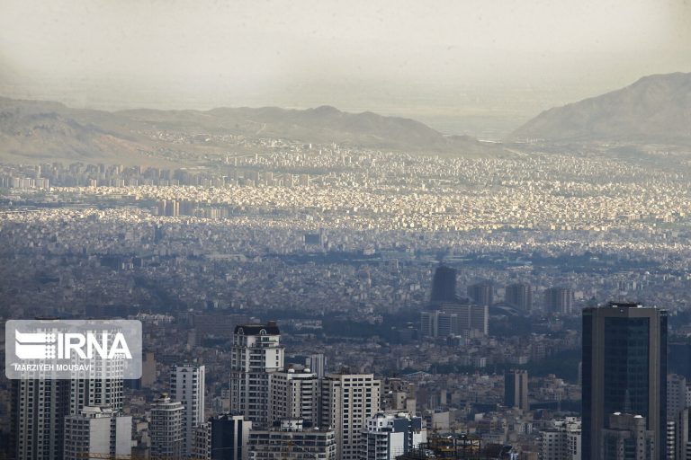 یکه‌تازی آلودگی هوا و تماشای ۱۸ دستگاه متولی