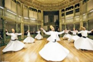 متن سوررئاليستی خرقه‌پوش تنها