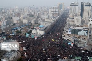 گزارش: تشییع پیکر شهید قاسم سلیمانی در تهران [+عکس]