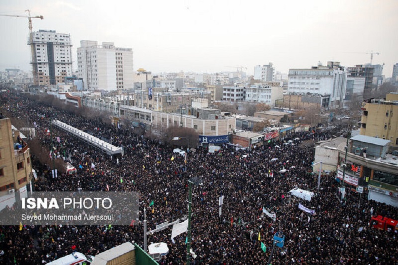 گزارش: تشییع پیکر شهید قاسم سلیمانی در مشهد [+تصاویر]