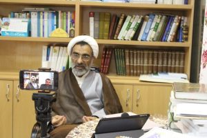 خسروپناه: نقد مودبانه‌ی رهبری قانونا اشکالی ندارد