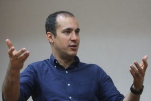 کاوه مدنی