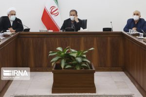 بررسی مشکلات کارگران هفت تپه با حضور جهانگیری[+عکس]
