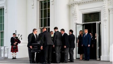 حاشیه‌های یک تشییع جنازه در کاخ سفید