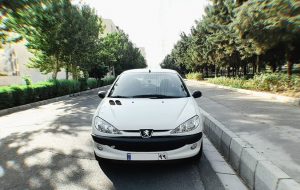 4 دلیل برای خرید 206