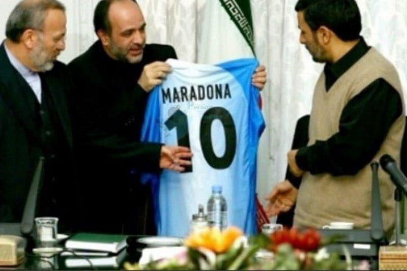 ُسرنوشت پیراهن اهدایی مارادونا به احمدی‌نژاد