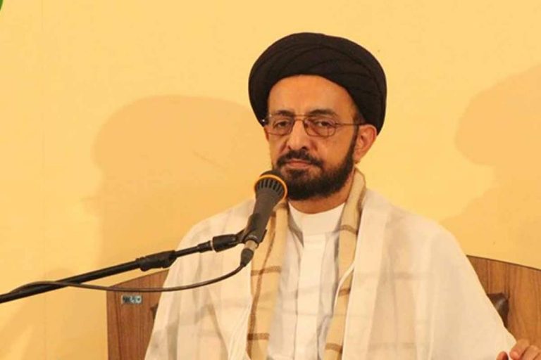 انتقاد عجیب انجوینژاد: چرا لج مردم را در میآورید؟