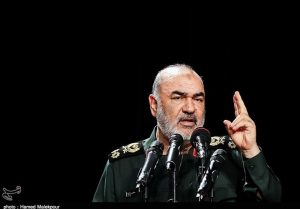 سرلشکر سلامی در مراسم رونمایی از تجهیزات جدید نظامی: دشمنان بدانند که میدان و کیفیت نبرد را ما انتخاب می‌کنیم