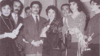 از راست: منصور نادرپور، سیمین بهبهانی، محمد قاضی، لعبت والا، نادر نادرپور، هوشنگ ابتهاج، فروع فرخزاد