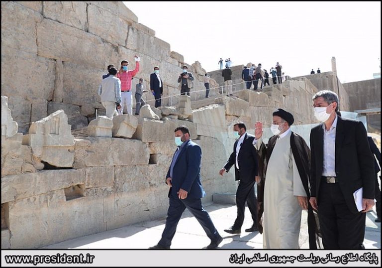 رییسی تخت جمشید