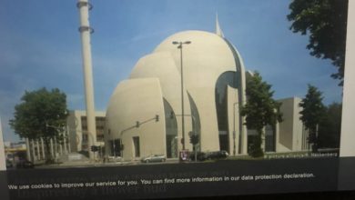 تحلیل مهاجرانی از طنین صداى اذان مسجد در كلن