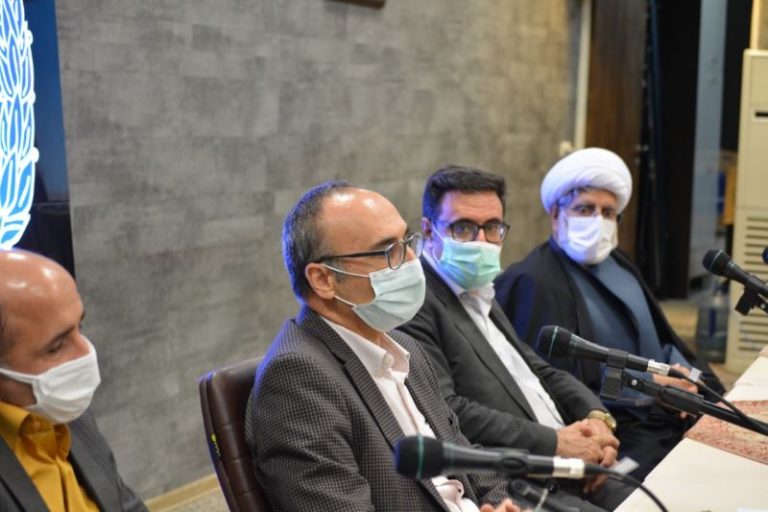 نشستی در کانون وکلا: تاخیر واردات واکسن قتل غیر عمد است