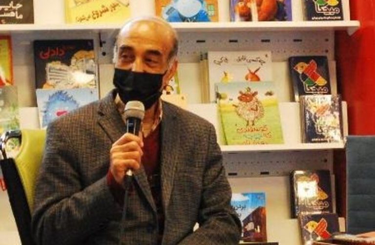مجید عمیق: در خلأ بازار تألیف، جنس بنجل ترجمه نقش الماس را پیدا می‌کند