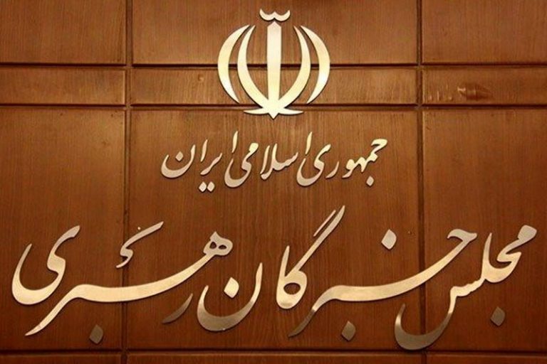 تا ظهر روز اول ۲۷ نفر برای انتخابات خبرگان ثبت‌نام کردند