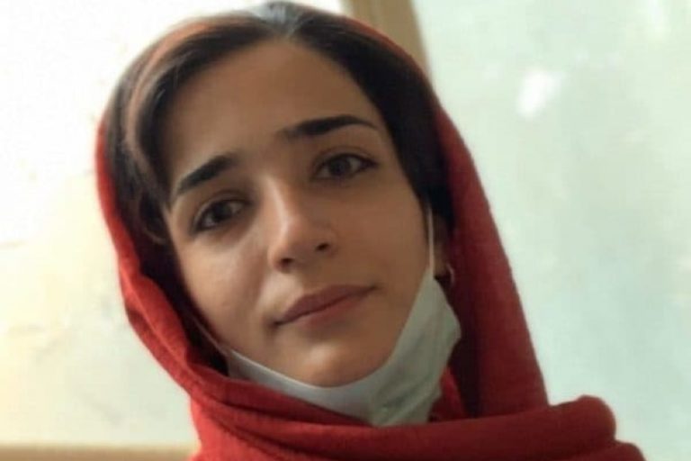 لیلا حسین زاده