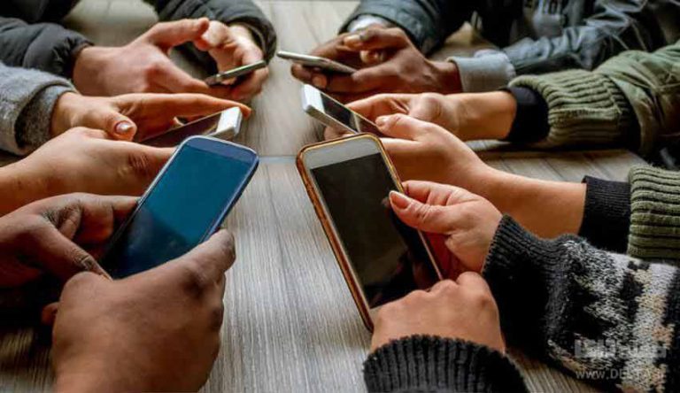 اعتیاد به تلفن همراه
