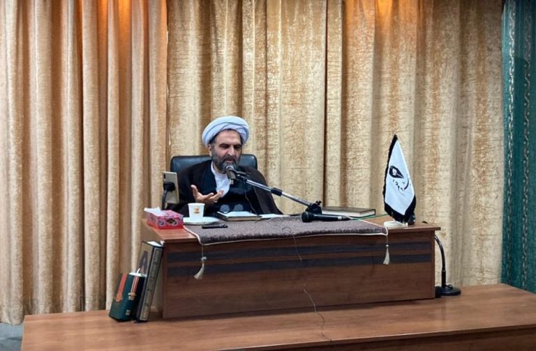 سروش محلاتی: علی با فقر مبارزه می‌کرد معاویه توجیه