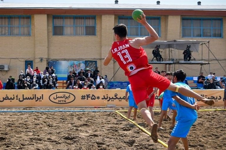 پرافتخارترین سرمربی هندبال ساحلی جهان