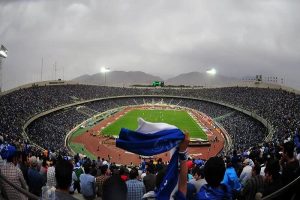رییس اورژانس بیمارستان سینا: بی تماشاگر شدن مسابقات فوتبال هیچ ربطی به کرونا ندارد