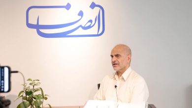 فرشاد مومنی