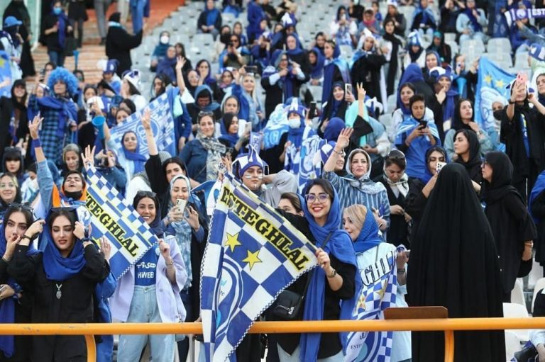 دربی با تماشاگر برگزار میشود