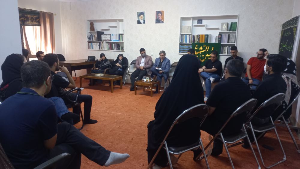 سخنرانی غلامرضا ظریفیان در انجمن دانشگاه تهران