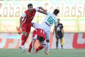 پرسپولیس ذوب آهن | تساوی بدون گل سرخ ها با ذوب آهن ده نفره