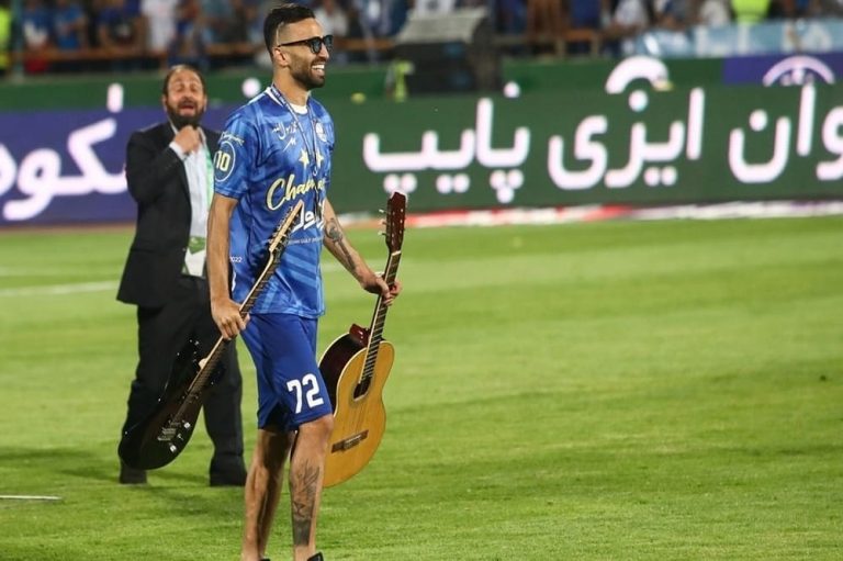 استقلال قرارداد مطهری را فسخ کرد ؛ شرایط نامعلوم گیتاریست آبیها