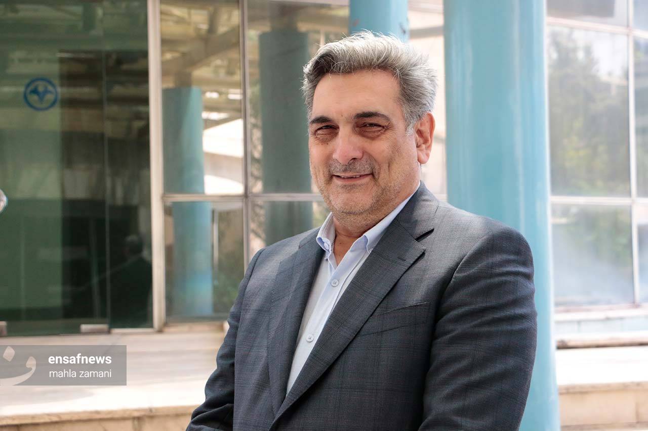 پیروز حناچی: مبارزه با فساد به رویه است نه دم زدن از ارزشها