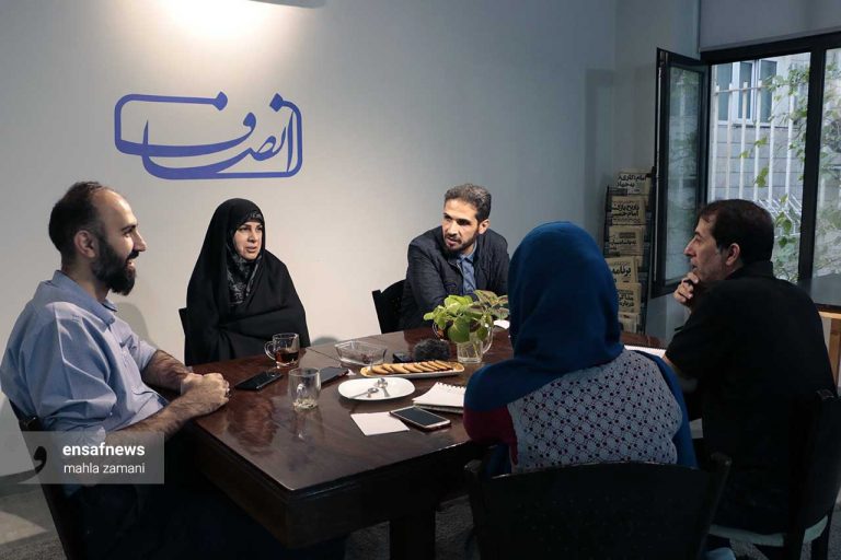 شنبه، انتشار مصاحبهای متفاوت با خانواده حمید نوری