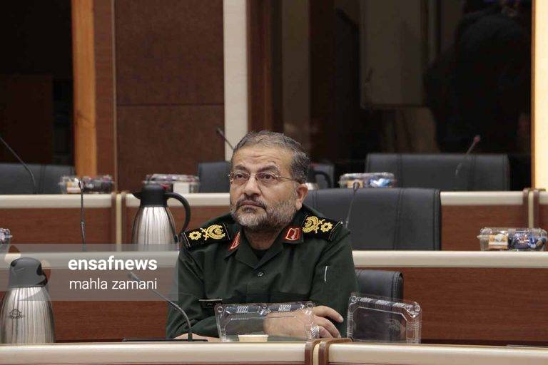 عکس | نشست جمعی از مدیران رسانه با رئیس سازمان بسیج