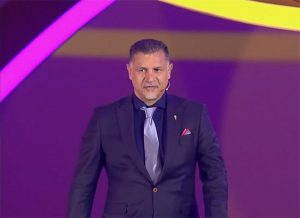 ممنوع الخروجی همسر و دختر علی دایی ؛ با فرود اضطراری در فرودگاه کیش از خروج خانواده دایی از ایران ممانعت شد